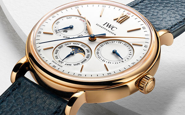 万国手表把头怎么按回去（图）