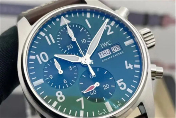 万国日历是慢跳还是瞬跳（图）